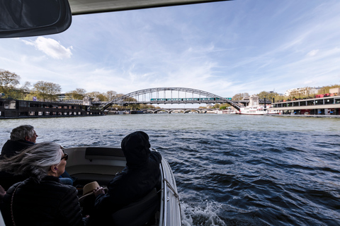 Paris: Private Seine River Cruise Paris: Private Seine River Cruise with Guide