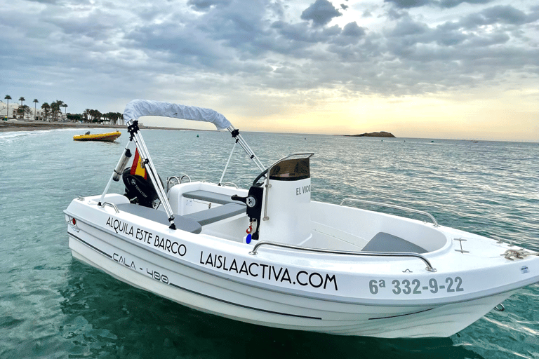 Carboneras: 4 Hour Boat Rental without License Rental without license Dipol Cala 400 - 4h