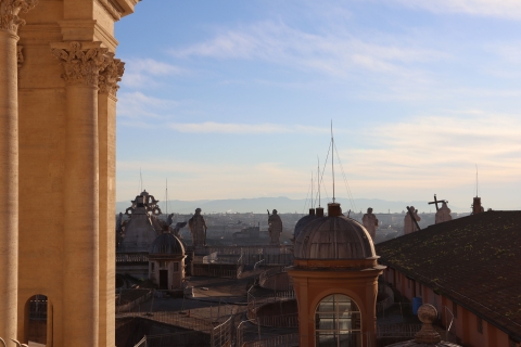Rzym: Bazylika św. Piotra z kopułą wspinaczką wczesnym rankiem