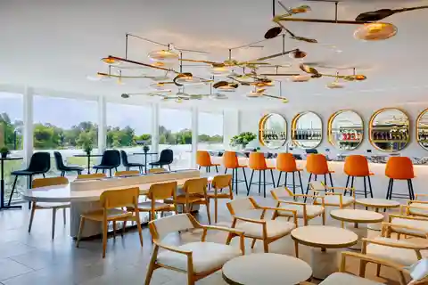 Adelaide Airport (ADL): Plaza Premium Lounge Entry