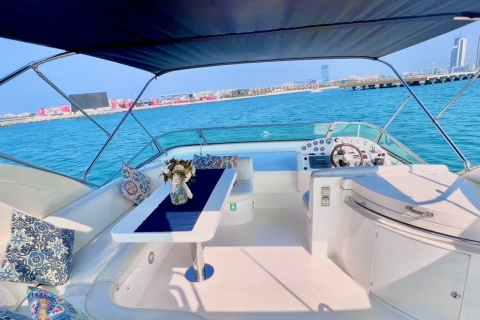 Dubai: charterrondvaart van 2 uur op een jacht