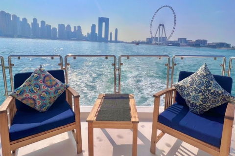 Dubai: charterrondvaart van 2 uur op een jacht