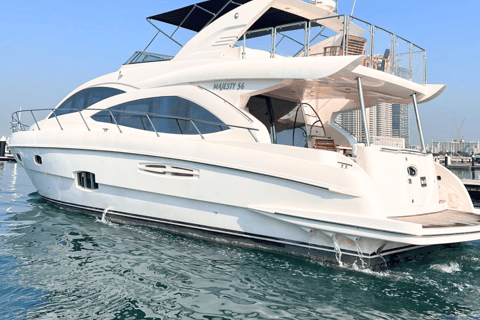 Dubai:Yacht Sightseeing with 30mins Jet-ski on Ain Dubai