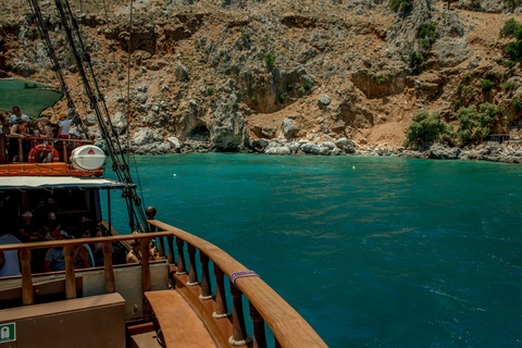 Rethymno: Pirate Boat Cruise with Swimming Stop