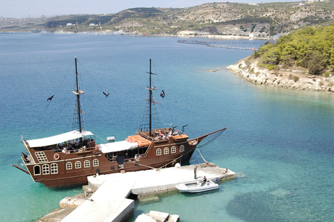 Rethymno: Pirate Boat Cruise with Swimming Stop