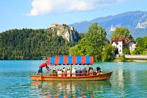 Grotte de Postojna (billets inclus) et excursion d'une journée au lac de Bled