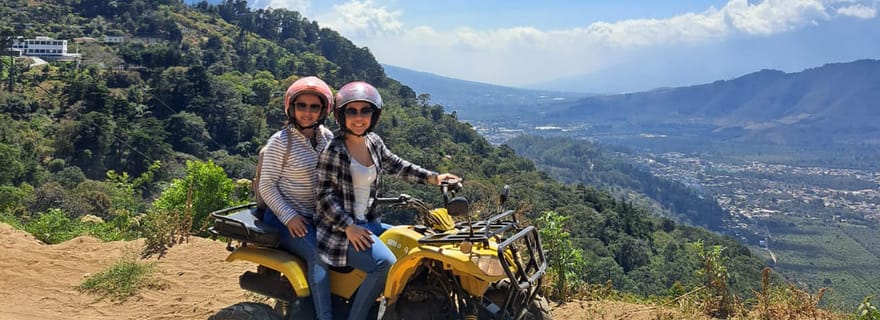 Antigua: tour in montagna in All-terrain vehicle con ingresso a Hobbitenango