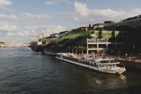 Paris, Gourmet Dinner Cruise on Seine River with Live Music - Housity