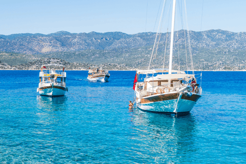 Fethiye: Private Boat Tour with Swim Stops, Tea, and Fruit