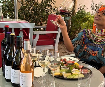 From Cape Town: Stellenbosch & Franschhoek Wine Tasting Tour