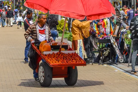 Bogotá: Ruta gastronómica con degustación por La Candelaria