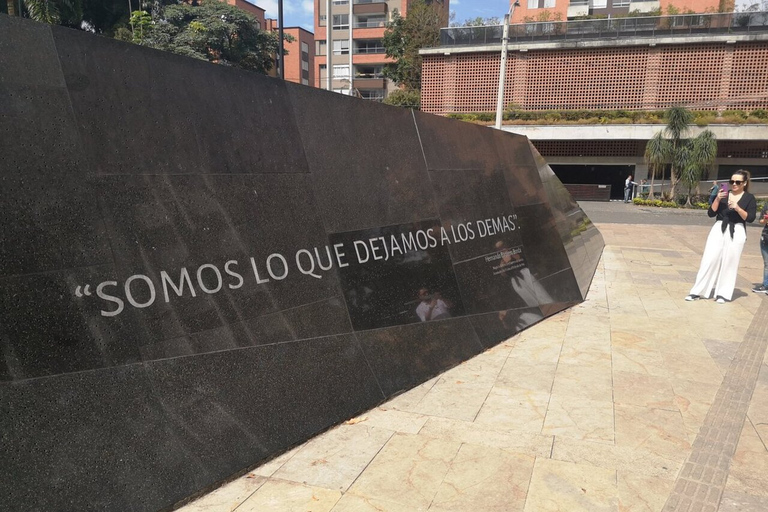 Medellin: Pablo Escobar, Dark Times &amp; the New Medellin Tour