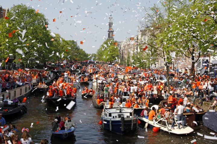 King&#039;s Day Party Canal Cruises