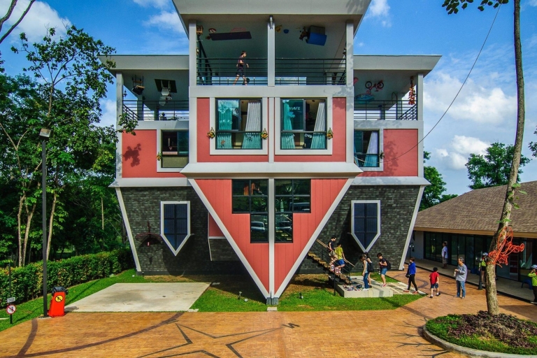 Baan Teelanka - Das UpsideDown Haus von Phuket Ticket