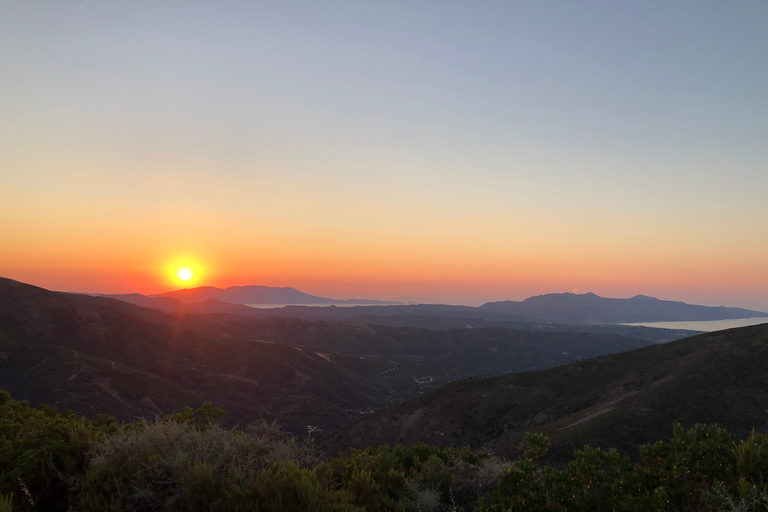 Corfù: Gita al tramonto dell&#039;isola di nord-ovest con museo dell&#039;olio d&#039;olivaCorfù: viaggio al tramonto nell&#039;isola nordoccidentale con il Museo dell&#039;olio d&#039;oliva