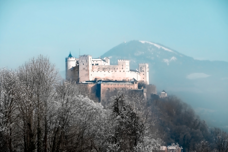 Uchwyć najbardziej fotogeniczne miejsca w Salzburgu z miejscowym