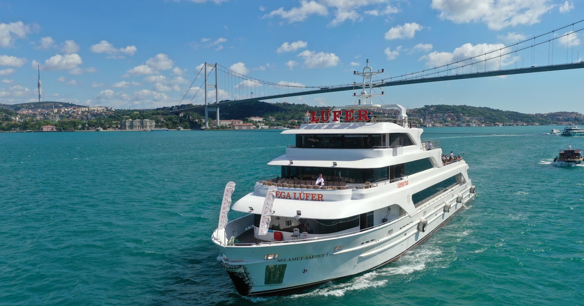 Istanbul Bosporus Rondvaart Met Lunch Of Brunch Getyourguide