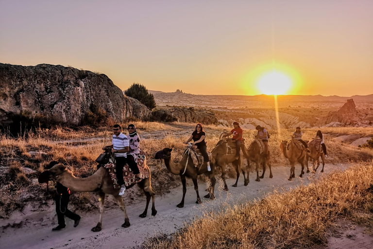 Cappadocia: Valleys Highlights Camel Tour with Hotel Pickup İn Day Time Camel Tour