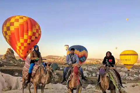 Cappadocia: Tour delle valli in cammello con servizio di prelievo in hotel