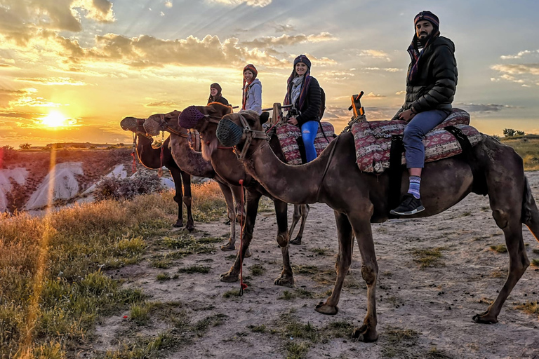 Cappadocia: Valleys Highlights Camel Tour with Hotel Pickup İn Day Time Camel Tour