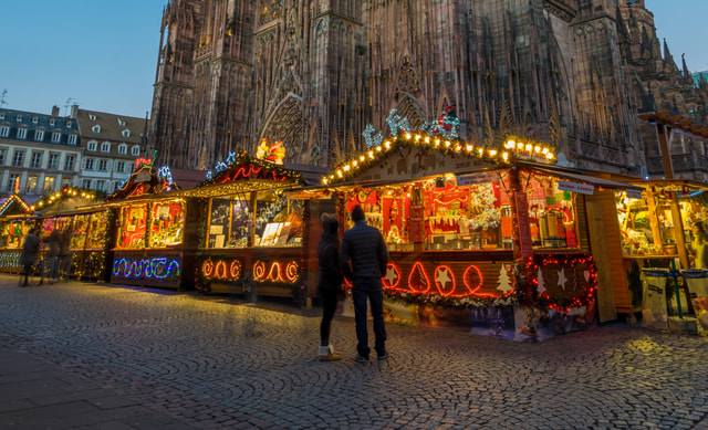 Strasbourg: Christmas Market Magic Walking Tour with a Local