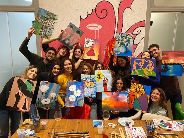 Rome: Afternoon Paint and Sip Experience