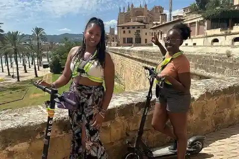 1 Hour Electric Scooter tour in Palma de Mallorca
