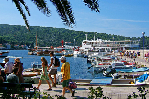 Dubrovnik : Croisière d'une journée sur l'Elaphiti avec déjeunerDubrovnik : Croisière amusante d'une journée avec déjeuner