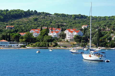 Dubrovnik : Croisière d'une journée sur l'Elaphiti avec déjeunerDubrovnik : Croisière amusante d'une journée avec déjeuner