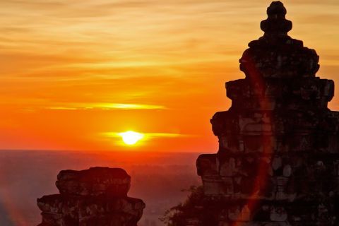 Siem Reap: Excursión guiada privada de un día a Angkor Wat con puesta de sol
