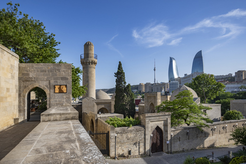 Baku: tempio del fuoco di Atesgah, Yanar Dag e tour guidato della città vecchiaTempio del fuoco di Atesgah, Yanar Dog e tour della città vecchia senza pranzo