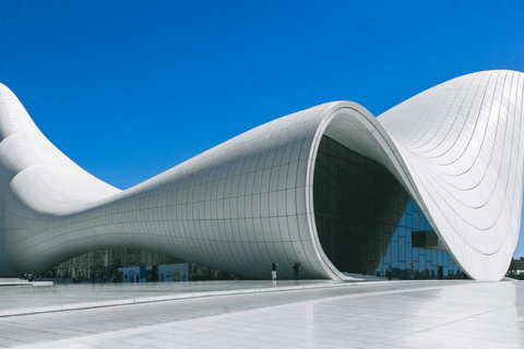 Baku: tempio del fuoco di Atesgah, Yanar Dag e tour guidato della città vecchiaTempio del fuoco di Atesgah, Yanar Dog e tour della città vecchia senza pranzo