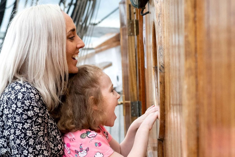 Dublín: Visita a la Historia de la Hambruna Irlandesa en el Tall Ship Jeanie JohnstonDublín: historia de emigrantes en el velero Jeanie Johnston