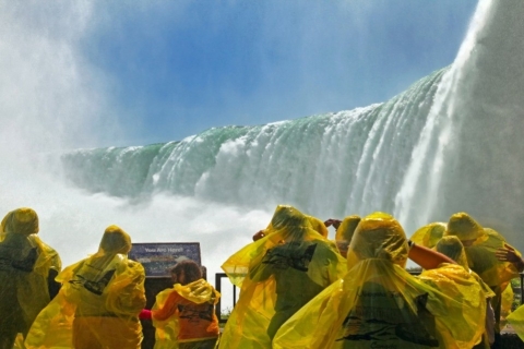 Niagara, Canada: Walking Tour w/ Voyage to the Falls Cruise