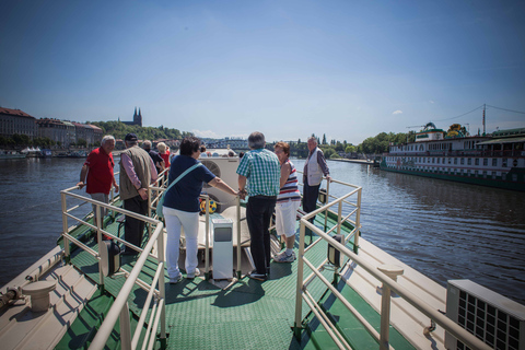 Prague: Afternoon Sightseeing Beer Cruise with Free Drinks Prague: Vltava River Sightseeing Beer Cruise