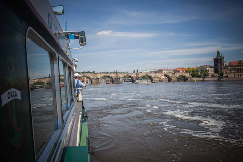 Praag: Sightseeing-biercruise in de middag met gratis drankjesPraag: Sightseeing-biercruise op de Moldau