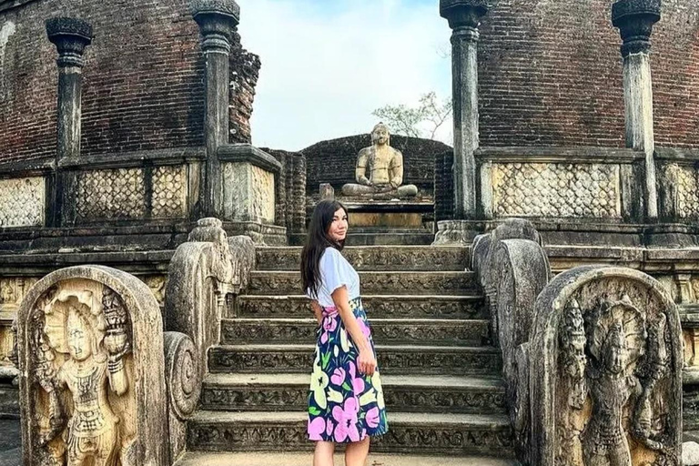 Sigiriya to Anuradhapura & Polonnaruwa – Full Day Tour