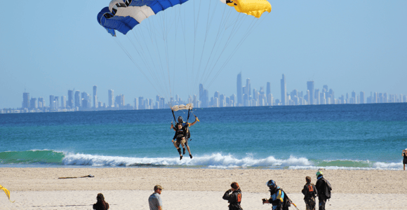 Gold Coast: Tandem Skydiving Experience