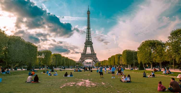 Tickets & Tours - Shakespeare and Company Bookstore, Paris - Viator