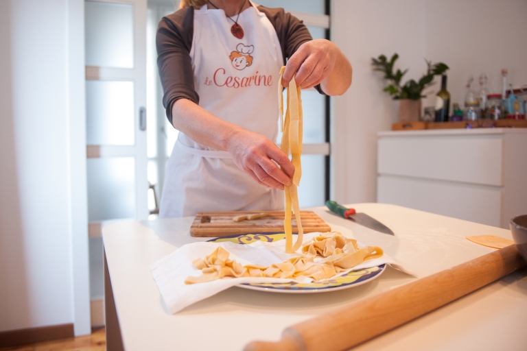 Positano: Pasta and Tiramisu Cooking Class with Wine