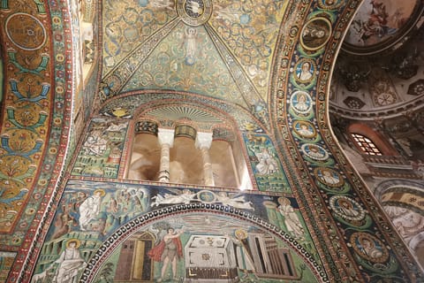 Ravenna: tour a piedi guidato di mosaici e cibo con degustazioni