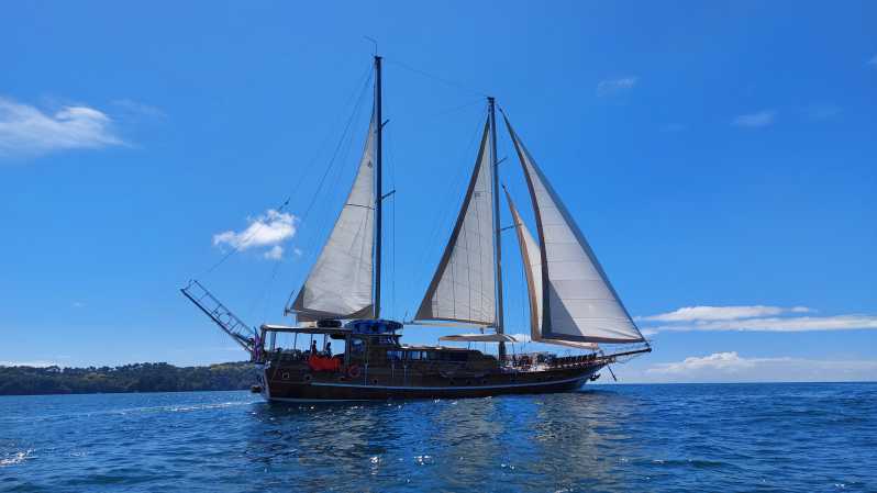 From Quepos: Wooden Sail Yacht Cruise with Snorkeling & Food
