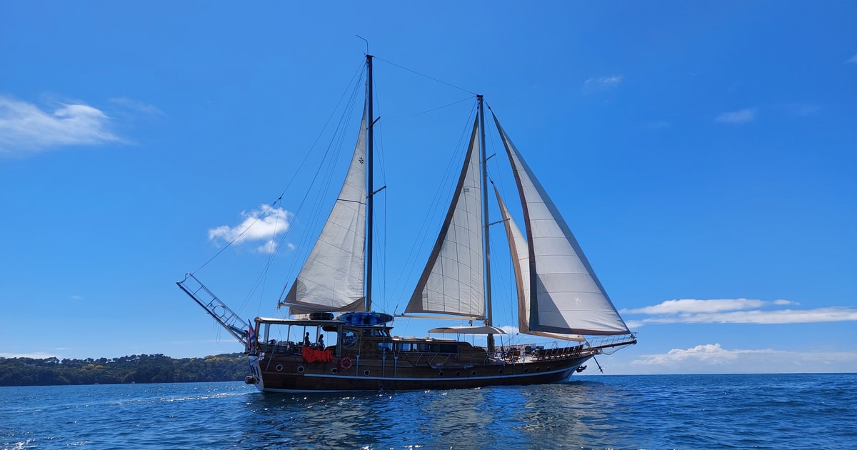 wooden sail yacht