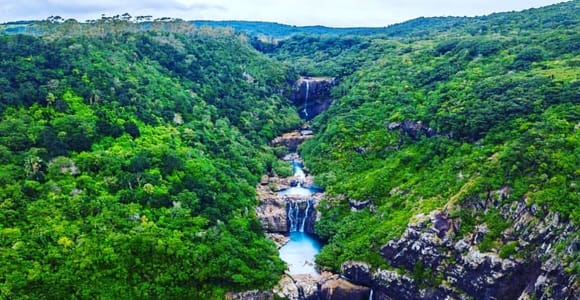 Mauritius: 7 Waterfalls Hike with Lunch and Hotel Transfers