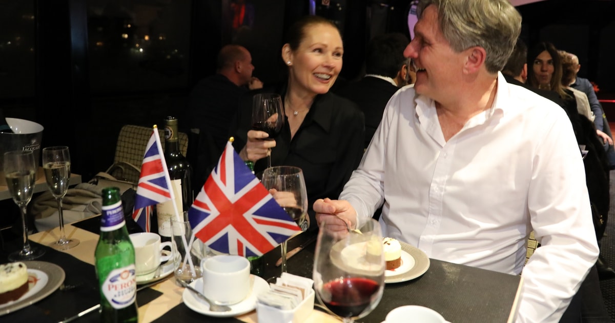 Londen Boottocht Over De Theems Met Diner Getyourguide