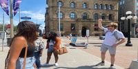Ottawa, tour a pie en grupos pequeños con crucero en barco - Hizvo