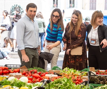 Rome: Campo de Fiori & Ghetto Street Food Tour
