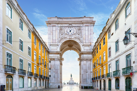 Lisbon's historic old town in a tuk-tuk in German Lissabon Historische Altstadt im Tuktuk auf Deutsch