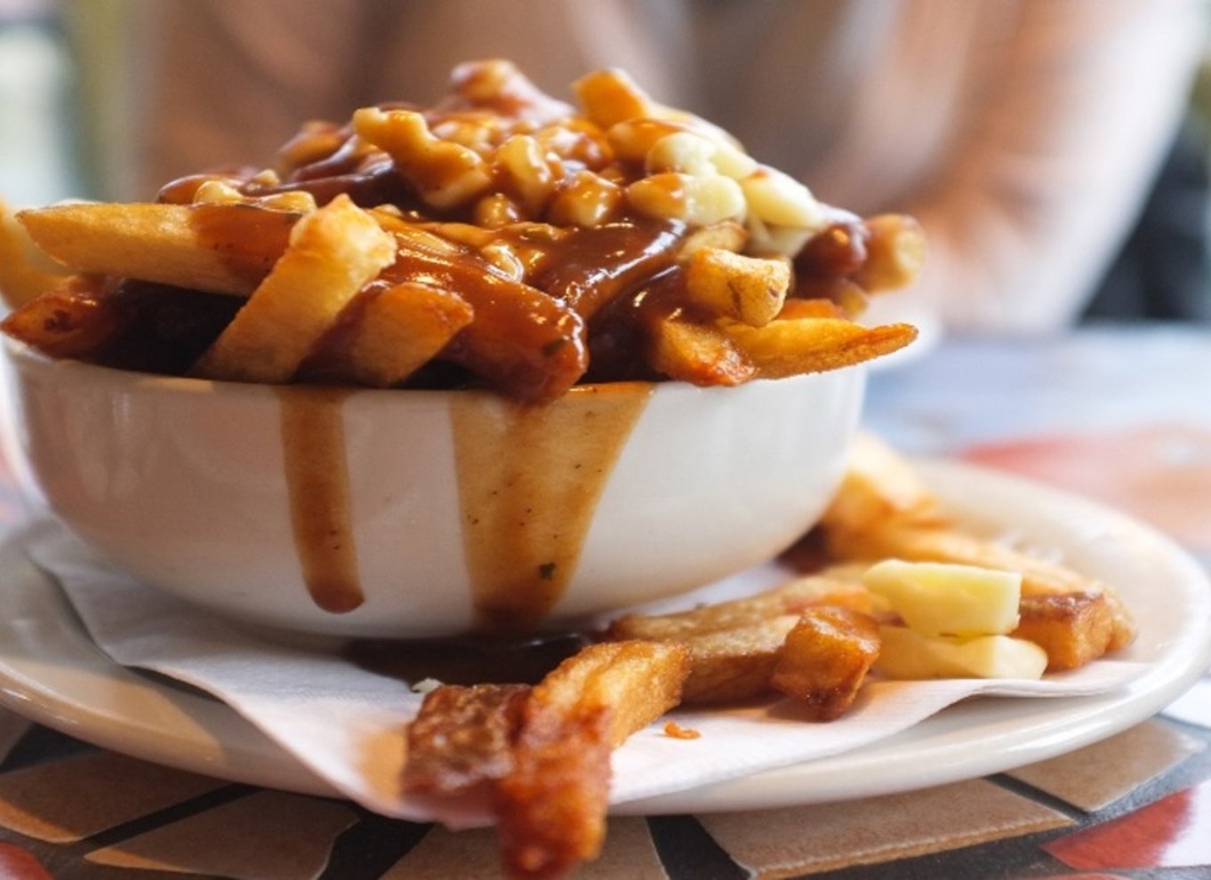 Montreal: Madtur i Mile End – bagels, røget kød og poutine
