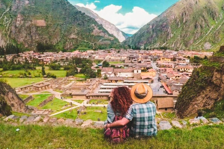 Sacred Valley + Machu Picchu With trains 2D/1N